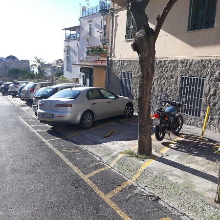Vomero House With Free Parking 410 Cm เนเปิลส์ ภายนอก รูปภาพ